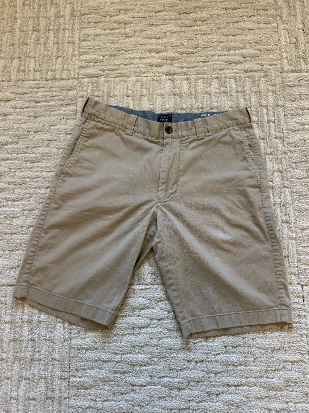 J.Crew Men’s Khaki Stretch Shorts Size 31 10.5 Inseam